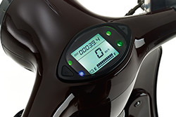 emco-e-scooter_NOVA_Cockpit